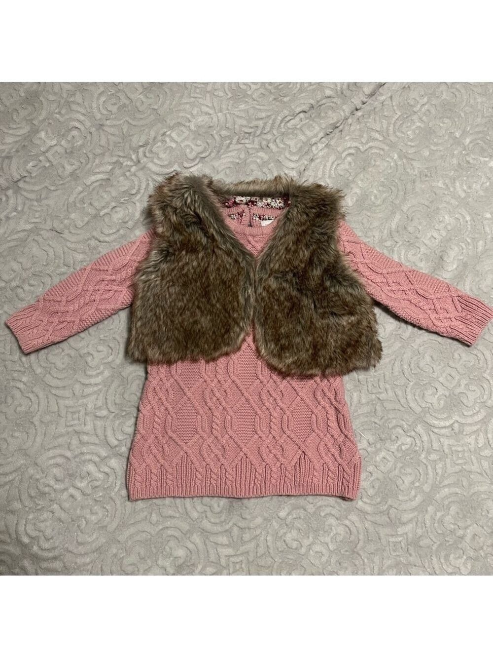 Adrienne Vittadini Toddler Sweaterdress & Faux Fur Vest. Super cute! - Picture 2 of 2